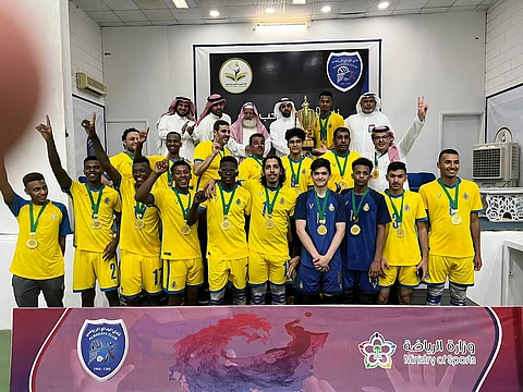 طائرة النصر والسلام تحلق لمصاف الأندية الممتازة