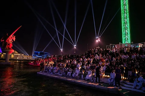برج استطلاع بارتفاع 80 متراً يخطف اهتمام زوار موسم جدة