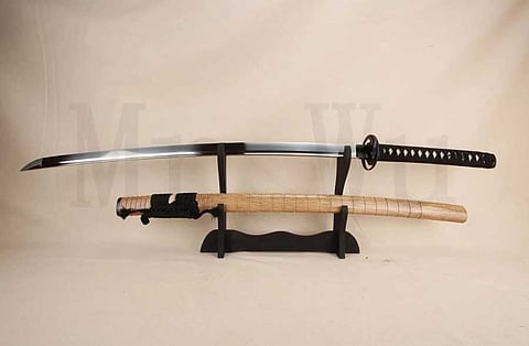 تهريب سيف ساموراي ياباني عمره 700 عام إلى سويسرا