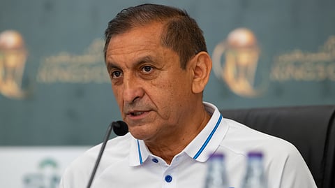 مدرب الفريق الكروي الأول بنادي الهلال الأرجنتيني دياز