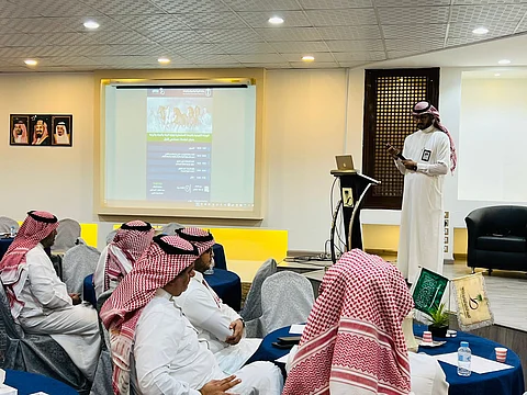 "البيئة" تناقش استحداث مستشفى للخيل بالطائف