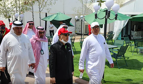 رئيس مكتب حجاج ماليزيا يزور المخيمات المخصصة لحجاج جنوب شرق آسيا