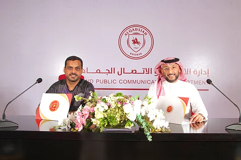 المدرب الوطني "العطوي" يقود القادسية فنياً.. ويحدد 53 يوماً لبرنامج الإعداد