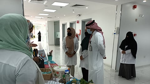 مستشفى العزيزية للأطفال بجدة ينظم حملة توعوية عن التغذية