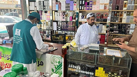 خلال الجولات الرقابية لمنسوبي وزارة التجارة