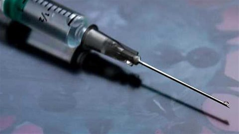 ما هي الحكاية؟.. هجمات الحقن الغامضة تثير الرعب في أوروبا