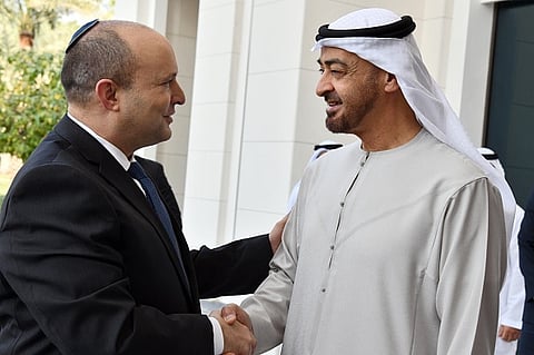 رئيس وزراء "إسرائيل" يصل إلى الإمارات