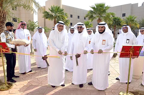 رئيس الهيئة الملكية للجبيل وينبع يزور المدينة الصناعية ويدشن مركز الأسنان وسكن الطلاب