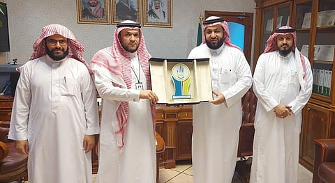 "كفى" تكرّم بلدية الشرائع بعد ضبطها 3 أطنان من التبغ بمستودع مخالف