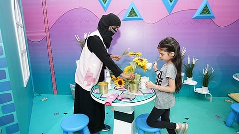 شابات سعوديات مبدعات يكتبن قصص نجاح في العمل خلال موسم جدة