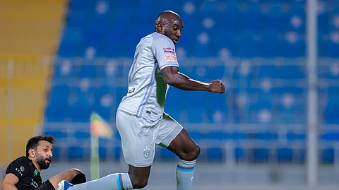 "الهلال" يكسب "الشباب" وديًّا