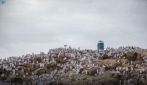 الحجاج في صعيد عرفات