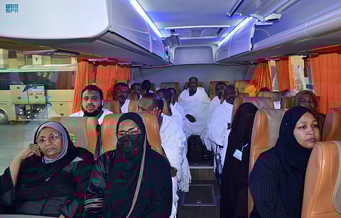 بعد أدائهم المناسك.. المدينة تستقبل أكثر من 241 ألف حاج مغادر