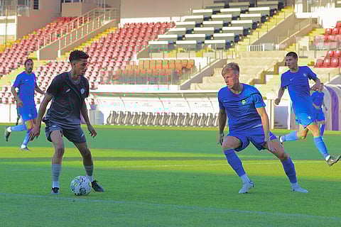 التعادل يحسم مواجهة "الطائي" مع "ألتاي أزمير" التركي