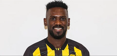 لاعب فريق الاتحاد عبدالعزيز البيشي