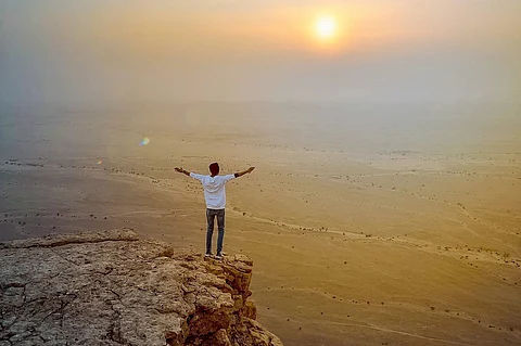لحظة غروب على جبل فهرين