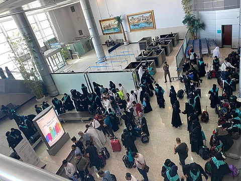 وسط خدمات متكاملة.. مطار ينبع يستقبل طلائع الحجاج القادمين من الداخل