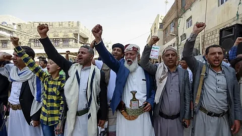 عناصر من ميليشيات الحوثي