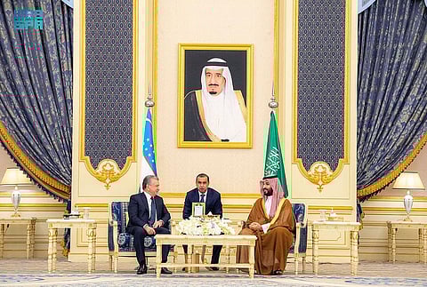 الأمير محمد بن سلمان ورئيس أوزبكستان شوكت ميرضيائيف