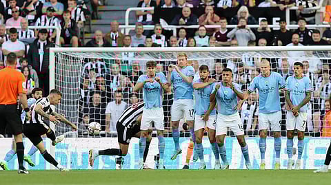 جانب من لقاء نيوكاسل ومانشستر سيتي