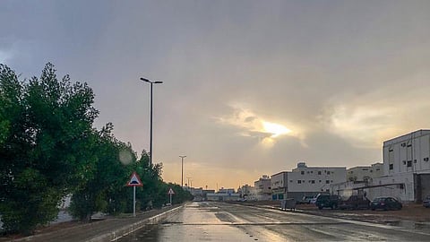 "الوطني للأرصاد" ينبه من أمطار متوسطة إلى غزيرة على المدينة المنورة