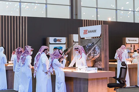 جناح الأسلحة بمعرض الصقور والصيد السعودي الدولي