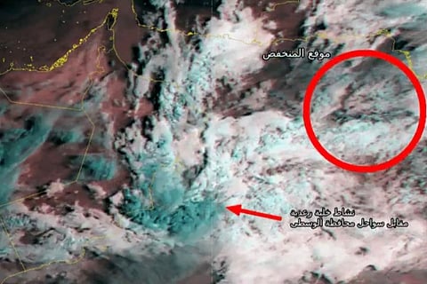 احتمالان للحالة الجوية في بحر العرب.. إعلان عماني وتحذير إماراتي