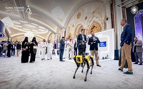 توقيع مذكرة تفاهم لجلب خدمات الروبوتات إلى السوق السعودي