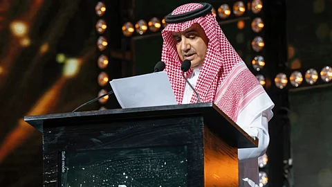 رئيس مجلس إدارة مجموعة "MBC" وليد آل إبراهيم