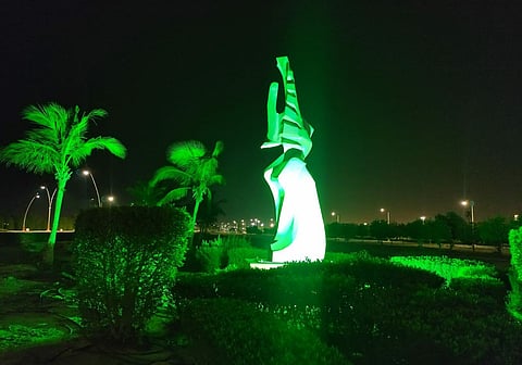 مسيرة بحرية وأوبريت و"ذا لاين" حاضر.. مشاهد من احتفاء ينبع بيوم الوطن