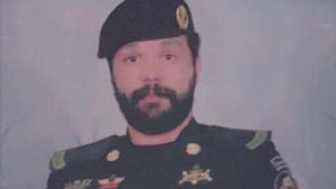 "دعوة عشاء وفيديو للوداع وحالة "واتساب".. شقيق رجل الأمن الراحل "الكليب" يتحدث عن لحظاته الأخيرة