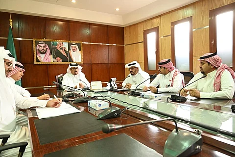 "تعليم سراة عبيدة" يناقش استعدادات الاحتفال باليوم الوطني 92