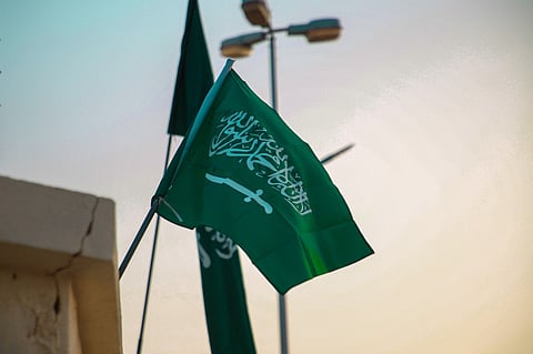 "تنمية الأفلاج" تتزيّن بـ92 علمًا احتفاءً باليوم الوطني