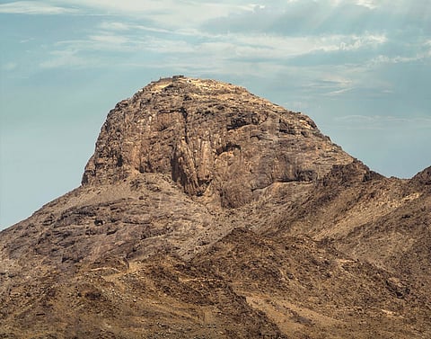 يغيّر آلية الصعود إلى جبل النور.. مشروع مرتقب يثري مكة سياحيًّا وثقافيًّا