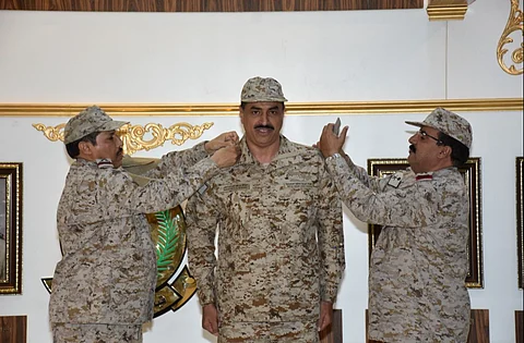 اللواء الركن عبدالله السهلي أثناء تقليده رتبته الجديدة