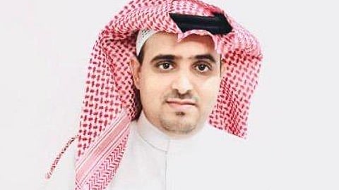 المذيع ظافر الخثعمي