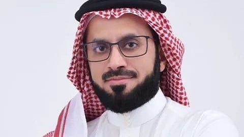 الرئيس التنفيذي لشركة مطارات جدة أيمن بن عبدالعزيز أبو عباة