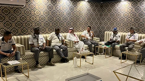 جانب من اجتماع أعضاء رواد كشافة جدة
