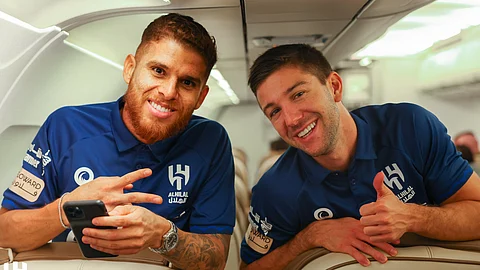 لاعبا الهلال لوسيانو فييتو وغوستافو كويلار