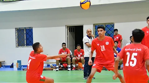جانب من منافسات دوري الناشئين للكرة الطائرة