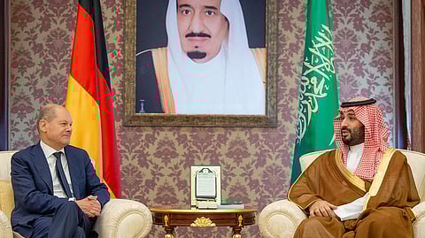 ولي العهد يستقبل المستشار الألماني في قصر السلام بجدة