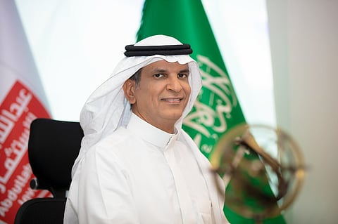 الرئيس التنفيذي لشركة عبدالله العثيم للاستثمار مشعل بن عميره