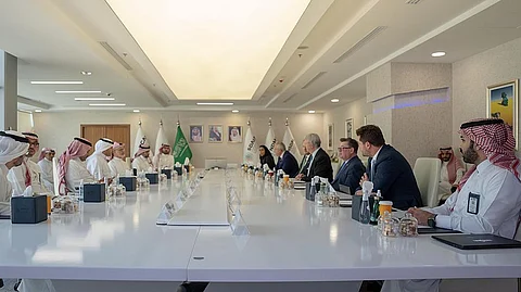 وزير التجارة ماجد القصبي يلتقي مجموعة "Five Islands Capital limited – 5i" البريطانية
