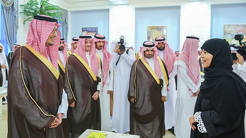 نائب أمير الشرقية الأمير أحمد بن فهد يلتقي أهالي الأحساء