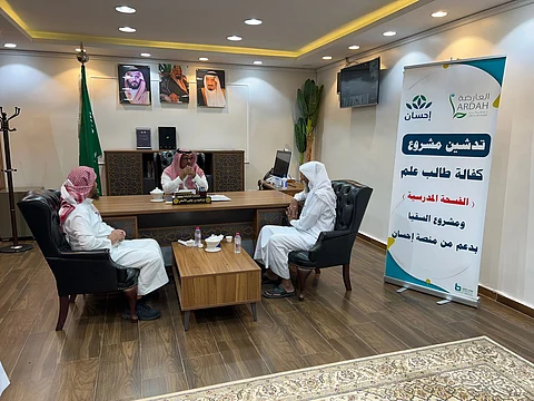 محافظ العارضة يدشن مشروعي الفسحة المدرسية والسقيا بتكلفة مليون ومائتين وتسعين ألف ريال