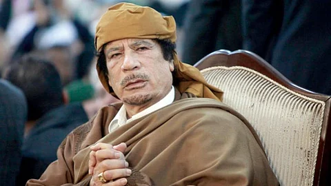 الرئيس الليبي الراحل معمر القذافي