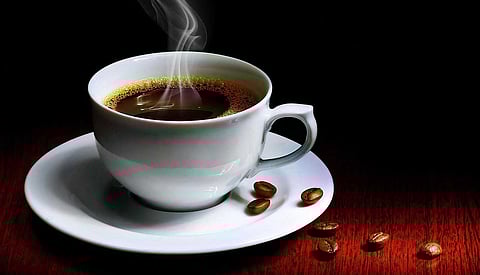 بسبب فنجان قهوة.. زوجان يكتشفان كنزًا ثمينًا