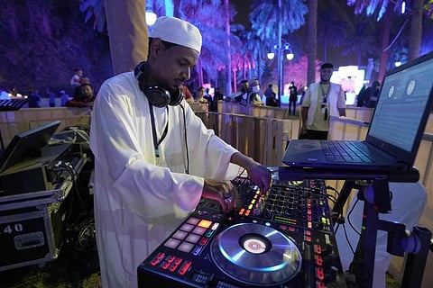 حديقة السويدي تنقل فلكلور الشعب السوداني وعاداته لزوار موسم الرياض 2022