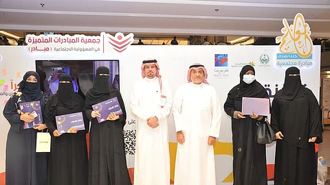 لتكريم المعلمين والمعلمات.. مدير "تعليم جدة" يدشن فعاليات "كلنا نقدرك"