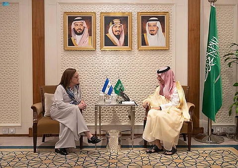 "فيصل بن فرحان" يبحث مع وزيرة خارجية السلفادور فرص تعزيز التعاون
